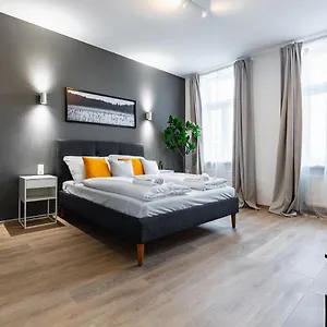 https://newley-renovated-apartment-next-to-hannovermarkt.vienna-besthotels.com